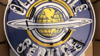 Neon Oldsmobile service sign
