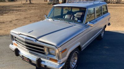 1987 Jeep Grand Wagoneer