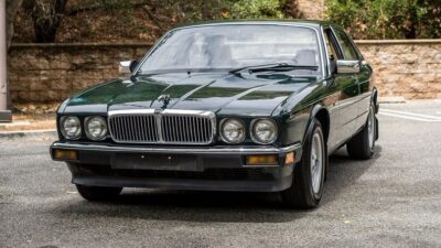 1988 Jaguar XJ6 Vanden Plas