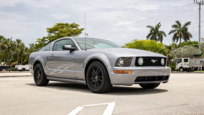 2006 Ford Mustang GT Deluxe