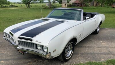1969 Oldsmobile Cutlass Convertible