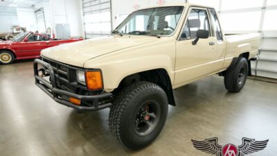1985 Toyota Xtracab Deluxe 4X4