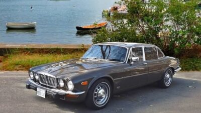 1972 Jaguar XJ6 L