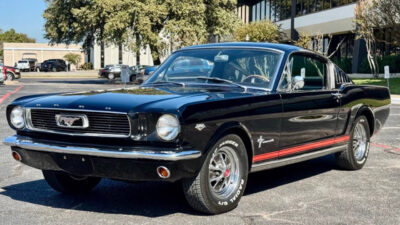 1966 Ford Mustang 2+2