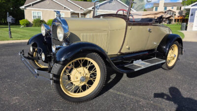 1928 Ford Roadster