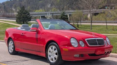 2002 Mercedes-Benz CLK320