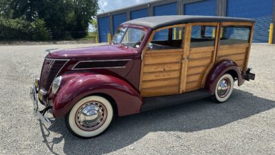 1937 Ford Woodie Wagon