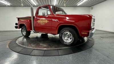 1979 Dodge D150 Lil Red Express