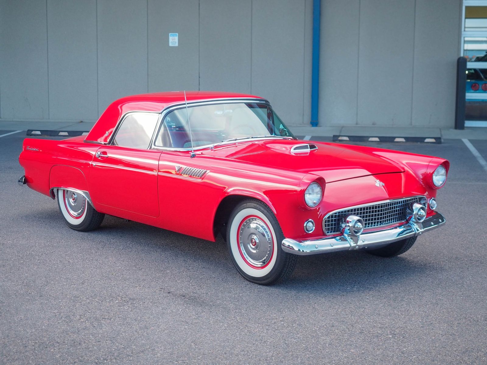 1955 Ford Thunderbird