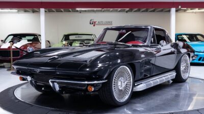 1963 Chevrolet Corvette LT4 Split-Window Restomod