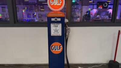 *Reserve OFF - Gulf Oil Gas Pump Replica