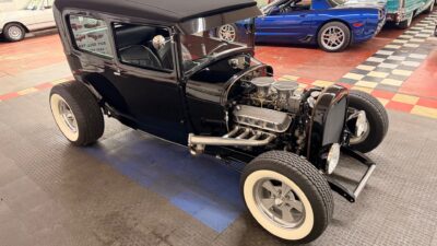 1929 Ford Tudor Hot Rod