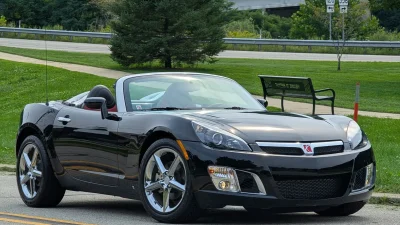 2009 Saturn Sky Red Line