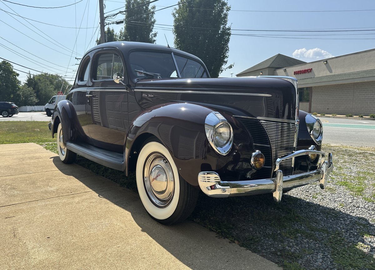 1940 Ford Deluxe Opera Coupe