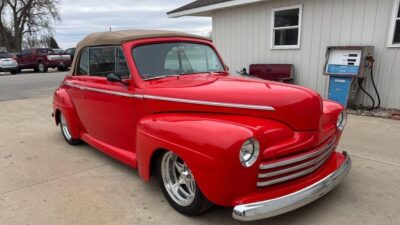 1947 Ford Super Deluxe Street Rod