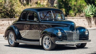 1940 Ford Deluxe